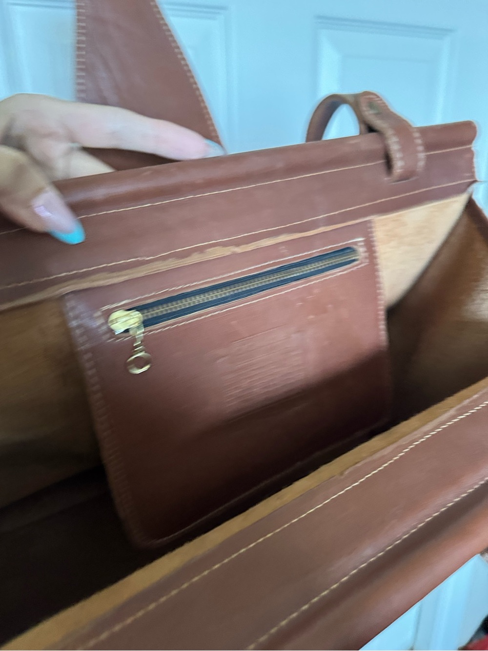 Vintage Coach Barclay Leather XL tote bag in Saddle Brown - Picture 15 of 16